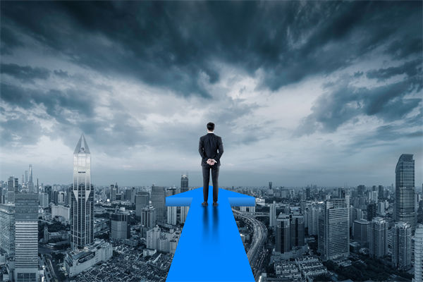 解析移动平均线的实战方法